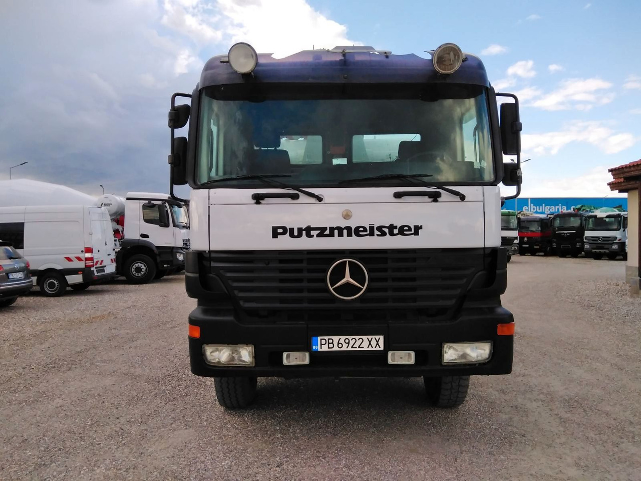 Mercedes-Benz ACTROS 3240 Putzmeister 26.67S - Camión hormigonera con bomba: foto 2 Mercedes-Benz ACTROS 3240 Putzmeister 26.67S - Camión hormigonera con bomba: foto 2