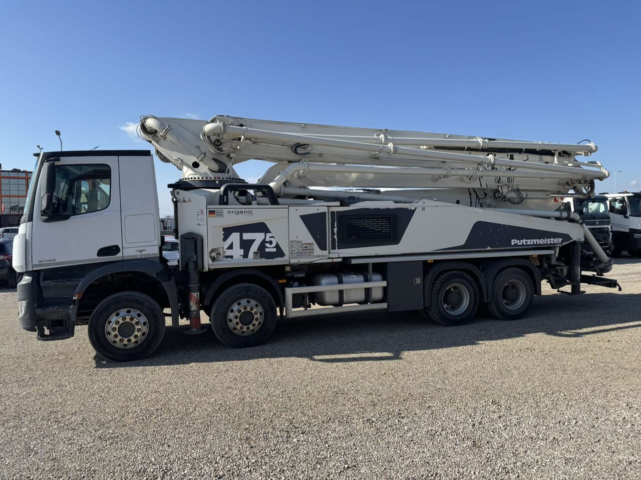 Mercedes-Benz AROCS 3743 PUTZMEISTER M47-5 - Bomba de hormigón: foto 4 Mercedes-Benz AROCS 3743 PUTZMEISTER M47-5 - Bomba de hormigón: foto 4