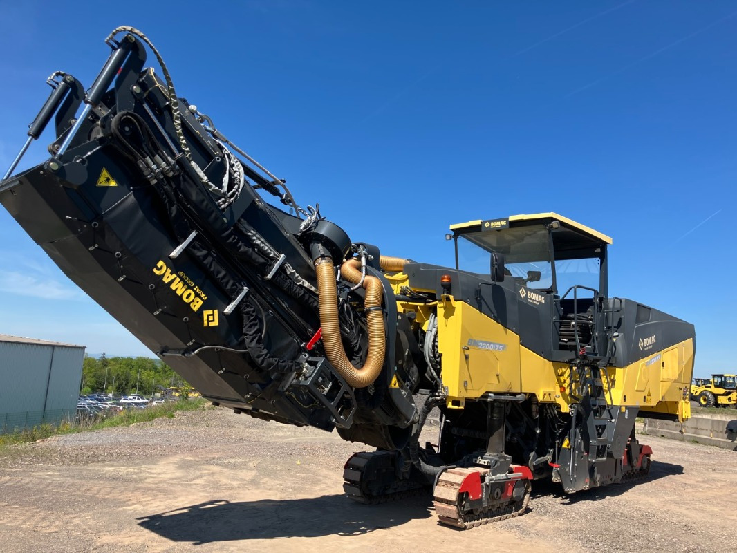 BOMAG DE BM 2200/75  Stage IV/Tier 4f - Fresadora en frío: foto 1 BOMAG DE BM 2200/75  Stage IV/Tier 4f - Fresadora en frío: foto 1