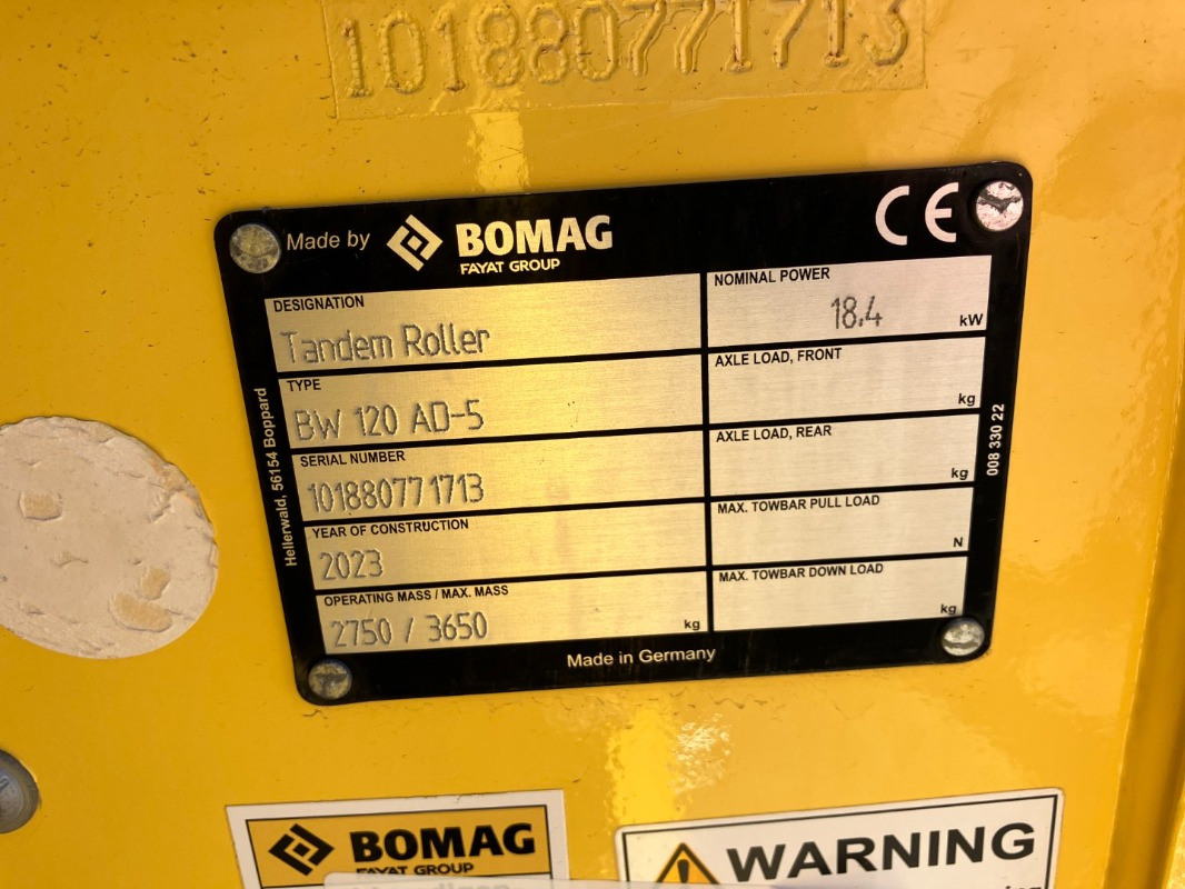 BOMAG DE BW 151 AD-50 Stage IIIa/Tier 4i - Apisonadora de asfalto: foto 2 BOMAG DE BW 151 AD-50 Stage IIIa/Tier 4i - Apisonadora de asfalto: foto 2