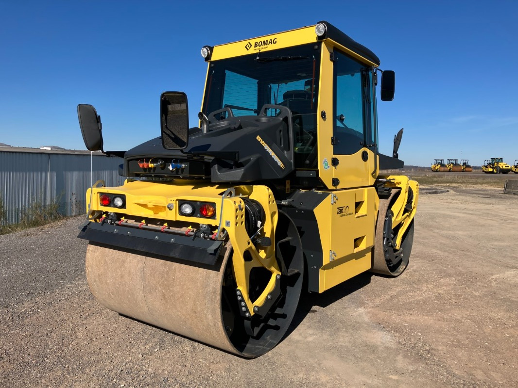 BOMAG DE BW 174 APO-4v Stage V/Tier 4f - Apisonadora de asfalto: foto 1 BOMAG DE BW 174 APO-4v Stage V/Tier 4f - Apisonadora de asfalto: foto 1