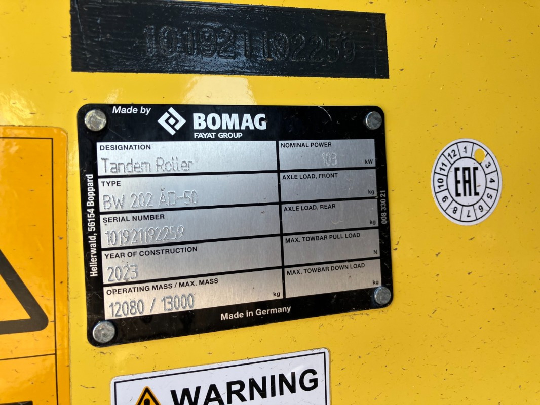 BOMAG DE BW 202 AD-50 Stage II/Tier 2 - Apisonadora de asfalto: foto 2 BOMAG DE BW 202 AD-50 Stage II/Tier 2 - Apisonadora de asfalto: foto 2