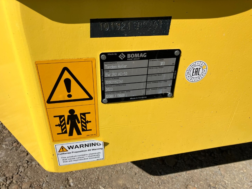 BOMAG DE BW 202 AD-50 Stage II/Tier 2 - Apisonadora de asfalto: foto 2 BOMAG DE BW 202 AD-50 Stage II/Tier 2 - Apisonadora de asfalto: foto 2