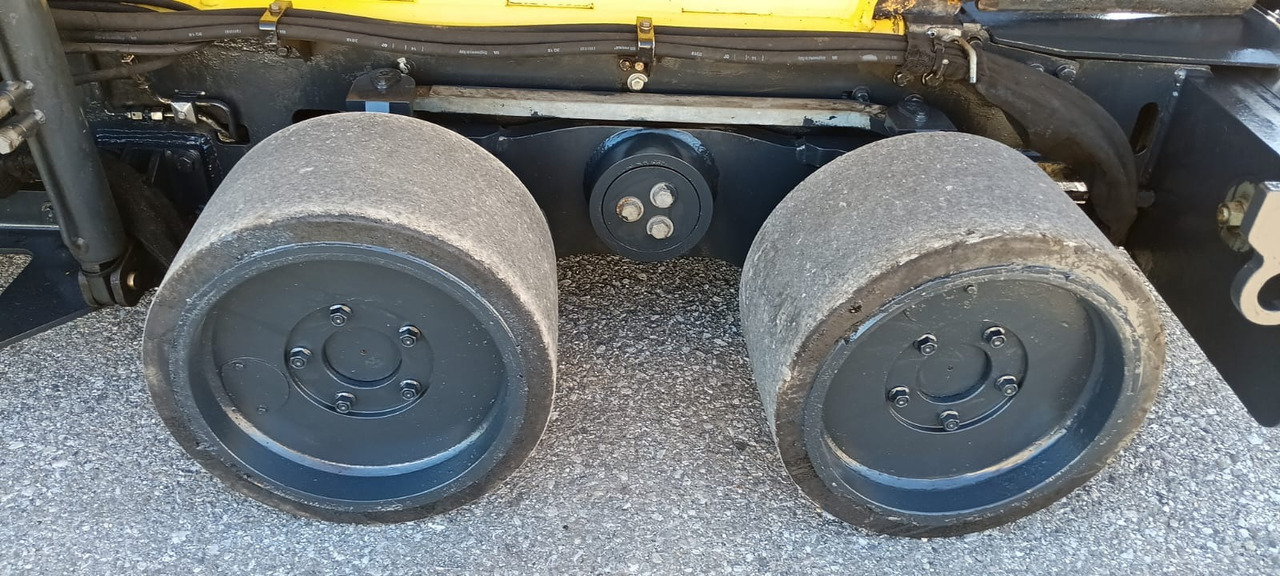 Pavimentadora de asfalto nuevo BOMAG IT BF 300 P-2 S340-2 TV  Stage V/Tier 4f: foto 6