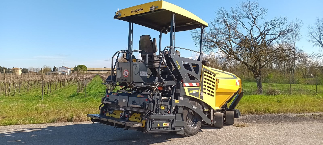 Pavimentadora de asfalto nuevo BOMAG IT BF 300 P-2 S340-2 TV  Stage V/Tier 4f: foto 16