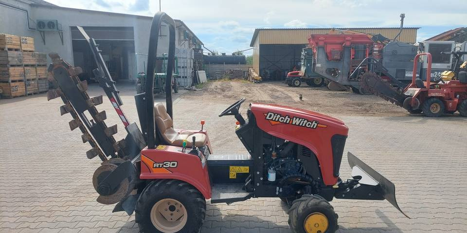 Koparka łańcuchowa Ditch Witch RT30 - Zanjadora: foto 5 Koparka łańcuchowa Ditch Witch RT30 - Zanjadora: foto 5
