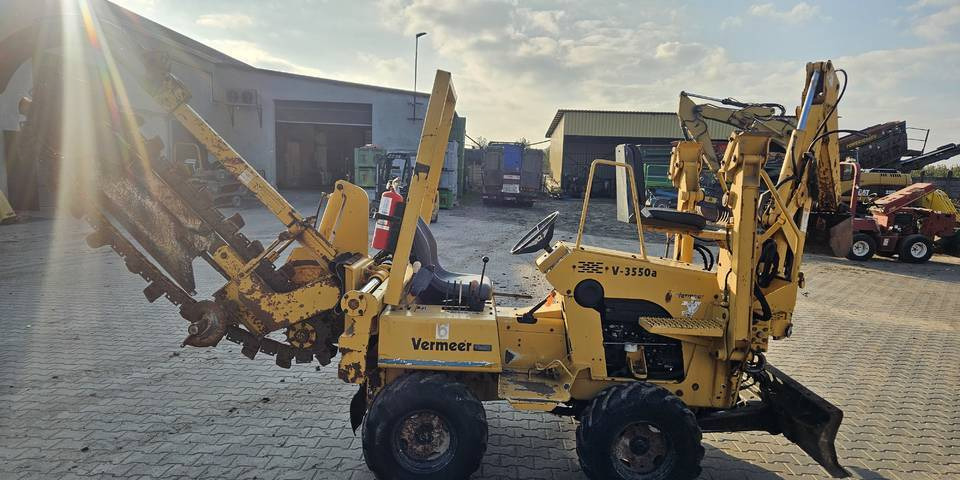 Koparka łańcuchowa Vermeer V3550 przesuw ramie kopiące pług - Zanjadora: foto 5 Koparka łańcuchowa Vermeer V3550 przesuw ramie kopiące pług - Zanjadora: foto 5