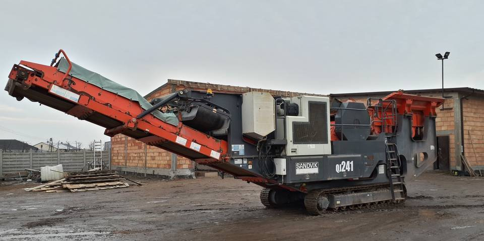 Kruszarka szczękowa Sandvik QJ241 2014 Extec - Trituradora de mandíbula: foto 1 Kruszarka szczękowa Sandvik QJ241 2014 Extec - Trituradora de mandíbula: foto 1