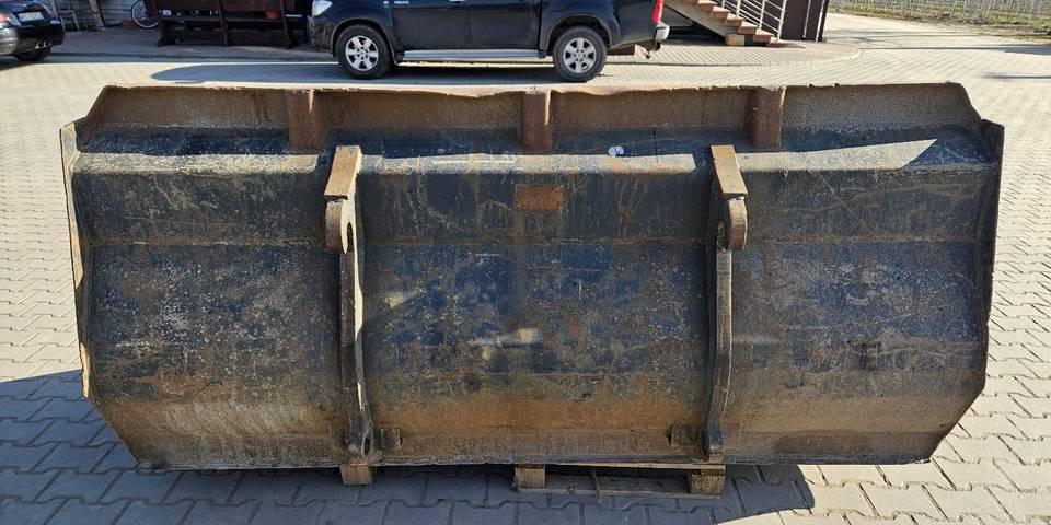 Łyżka do ładowarki 4,3 m3 245 cm pod szybkozłącze Volvo BM - Cazo cargador para Maquinaria de construcción: foto 5 Łyżka do ładowarki 4,3 m3 245 cm pod szybkozłącze Volvo BM - Cazo cargador para Maquinaria de construcción: foto 5