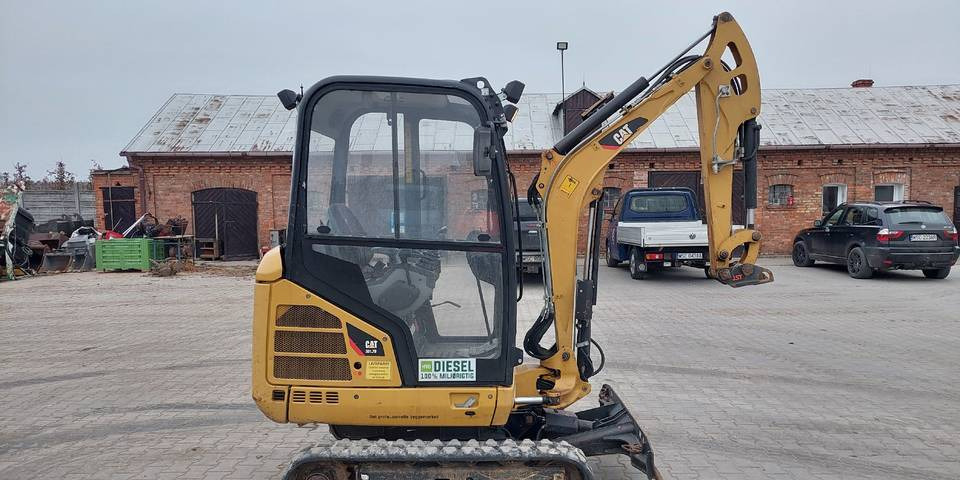 Minikoparka CAT 301.7D 2016 rok 1622h rozsuwane podwozie - Excavadora de cadenas: foto 5 Minikoparka CAT 301.7D 2016 rok 1622h rozsuwane podwozie - Excavadora de cadenas: foto 5