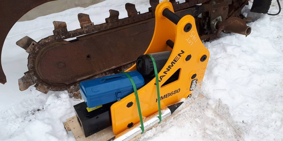 NOWY młot wyburzeniowy HMB 680 do koparki 5-7t - Martillo hidráulico para Maquinaria de construcción: foto 1 NOWY młot wyburzeniowy HMB 680 do koparki 5-7t - Martillo hidráulico para Maquinaria de construcción: foto 1