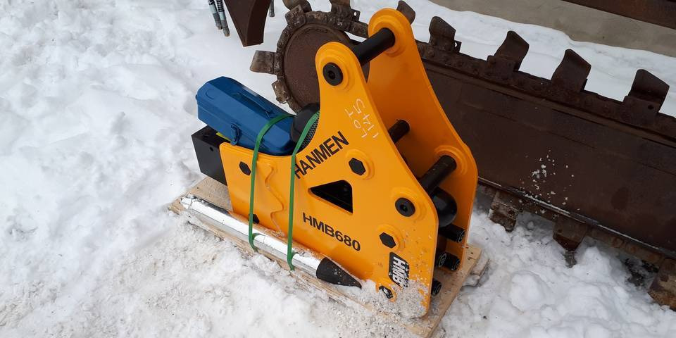 NOWY młot wyburzeniowy HMB 680 do koparki 5-7t - Martillo hidráulico para Maquinaria de construcción: foto 2 NOWY młot wyburzeniowy HMB 680 do koparki 5-7t - Martillo hidráulico para Maquinaria de construcción: foto 2