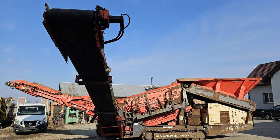 Przesiewacz mobilny Sandvik QE241 tylko 2980 h - Cribadora: foto 1 Przesiewacz mobilny Sandvik QE241 tylko 2980 h - Cribadora: foto 1