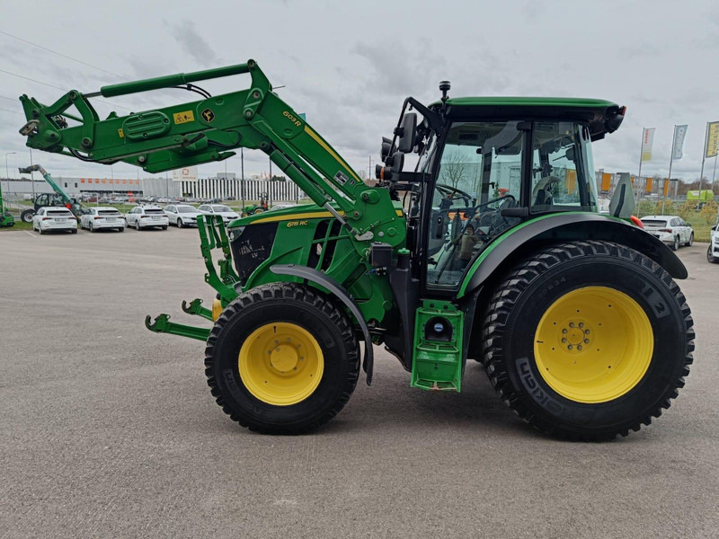 John Deere 6115 RC - Tractor: foto 4 John Deere 6115 RC - Tractor: foto 4