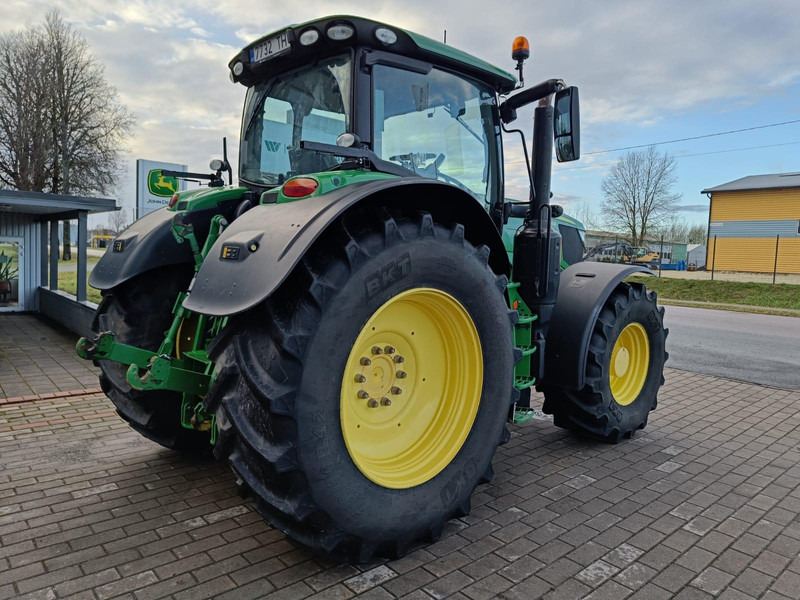 John Deere 6215R - Tractor: foto 3 John Deere 6215R - Tractor: foto 3