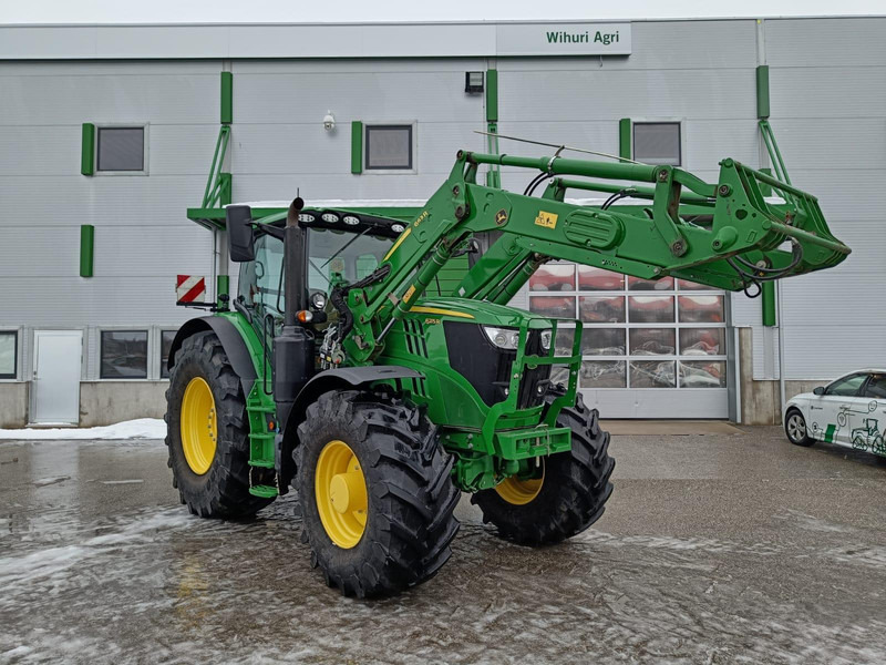 John Deere 6215R - Tractor: foto 1 John Deere 6215R - Tractor: foto 1