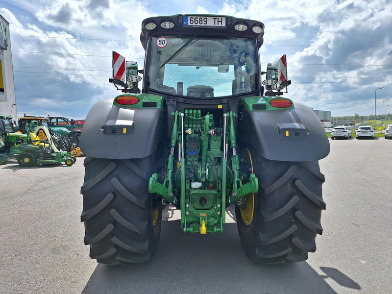 John Deere 6R 155 Autopower - Tractor: foto 4 John Deere 6R 155 Autopower - Tractor: foto 4