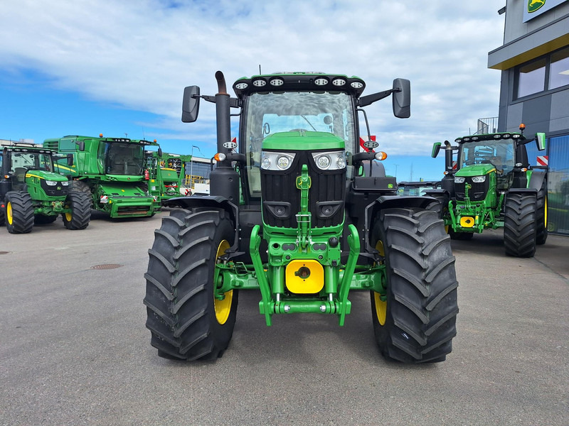 John Deere 6R 175 - Tractor: foto 2 John Deere 6R 175 - Tractor: foto 2