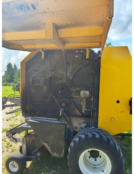 New Holland BR 6090 - Rotoempacadora: foto 4 New Holland BR 6090 - Rotoempacadora: foto 4