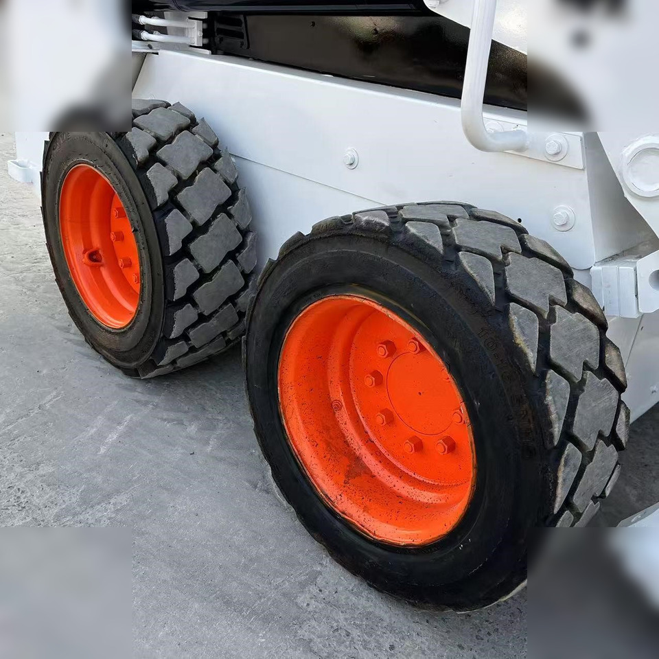 Minicargadora BOBCAT S160: foto 6