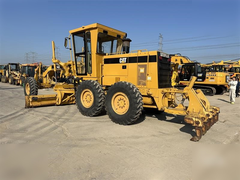 CATERPILLAR 140H - Grader: foto 2 CATERPILLAR 140H - Grader: foto 2