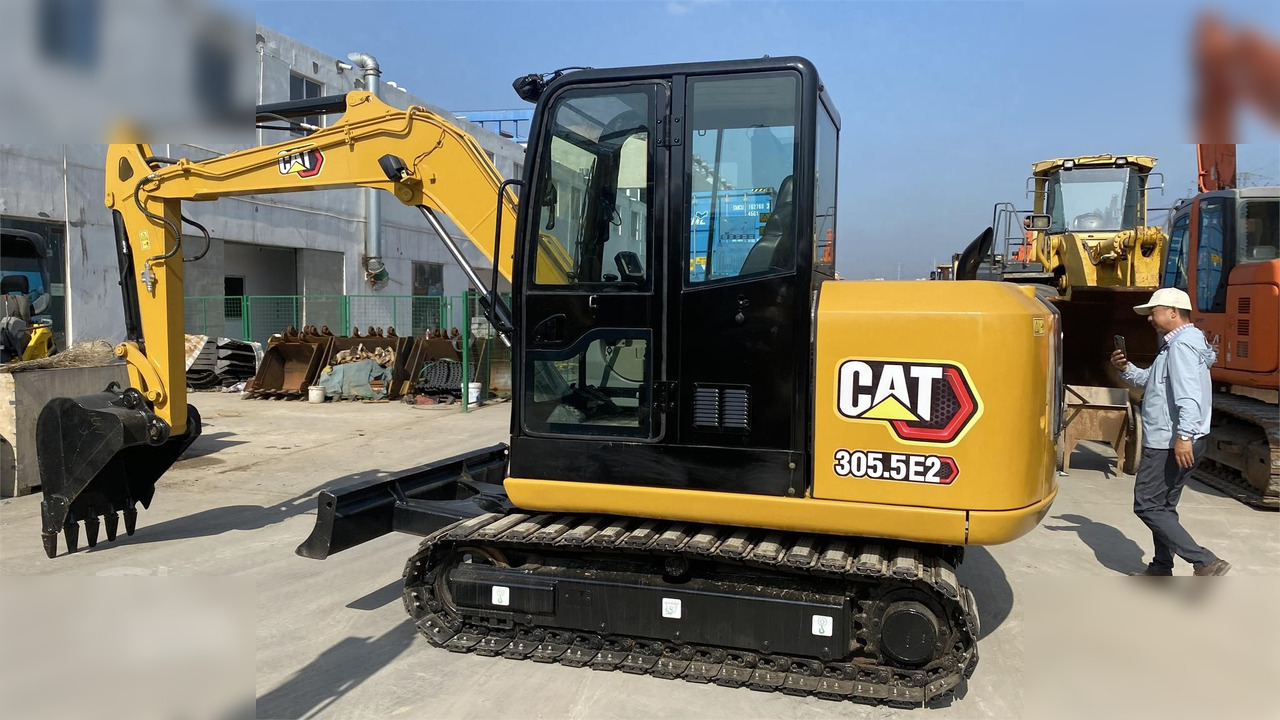CATERPILLAR 305.5E - Miniexcavadora: foto 1 CATERPILLAR 305.5E - Miniexcavadora: foto 1