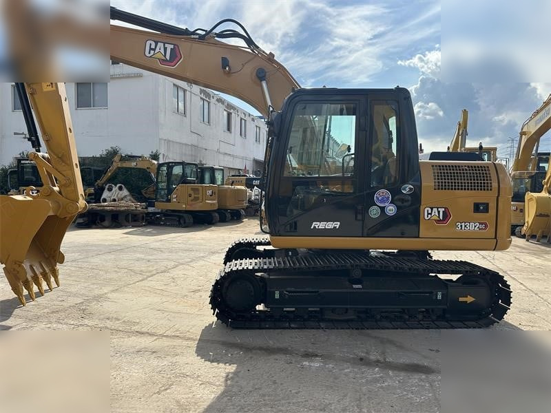 CATERPILLAR 313D2 GC - Excavadora de cadenas: foto 1 CATERPILLAR 313D2 GC - Excavadora de cadenas: foto 1