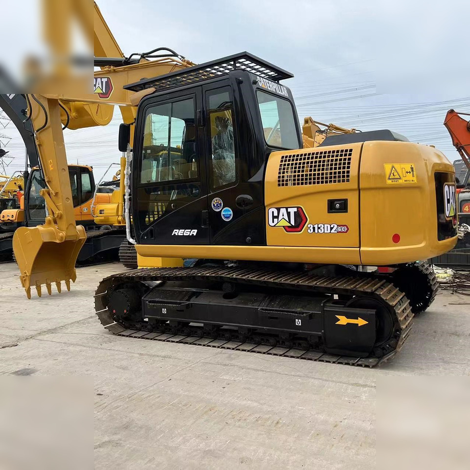 CATERPILLAR 313D2 GC - Excavadora de cadenas: foto 1 CATERPILLAR 313D2 GC - Excavadora de cadenas: foto 1