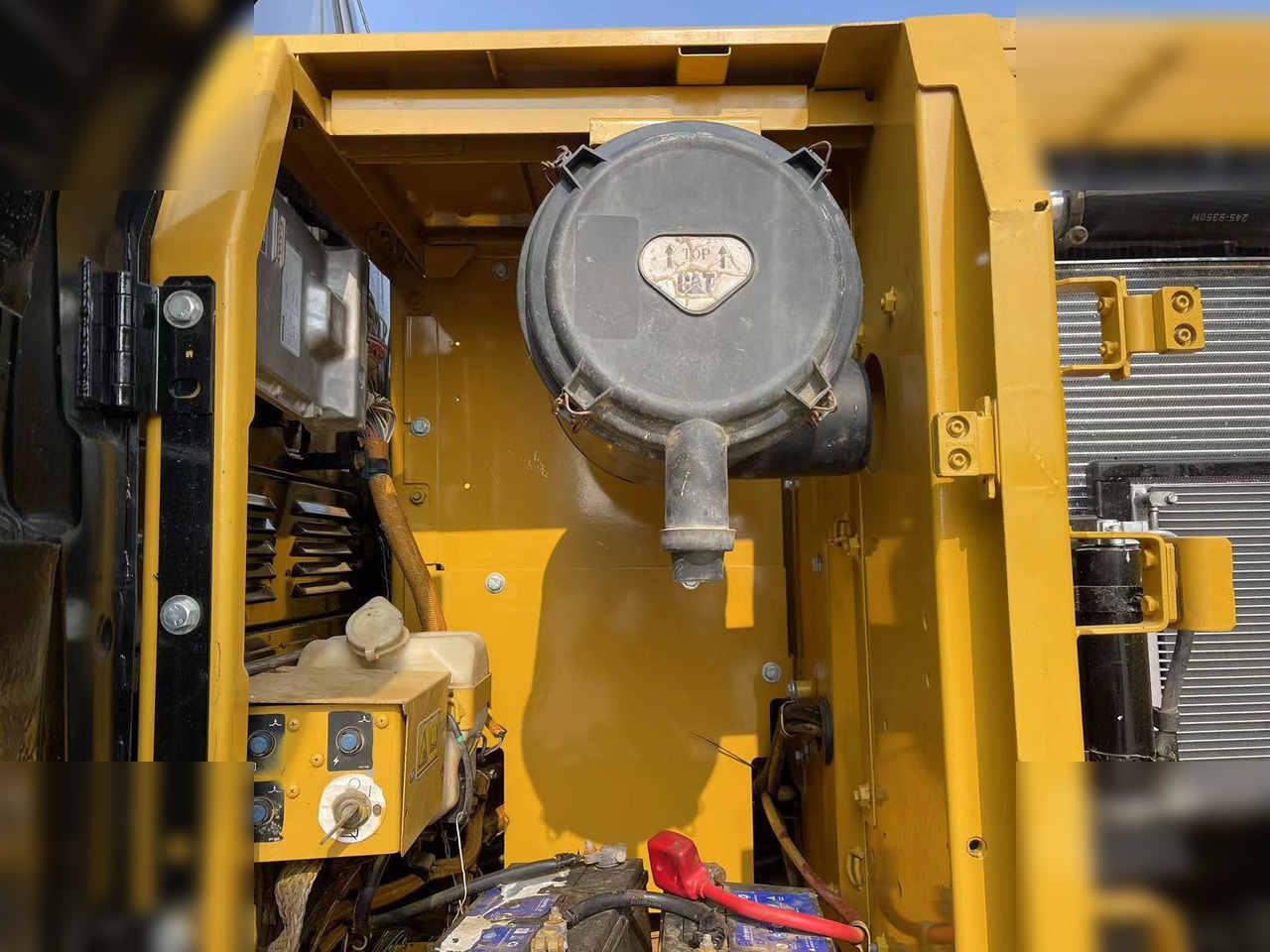 CATERPILLAR 320D - Excavadora de cadenas: foto 5 CATERPILLAR 320D - Excavadora de cadenas: foto 5