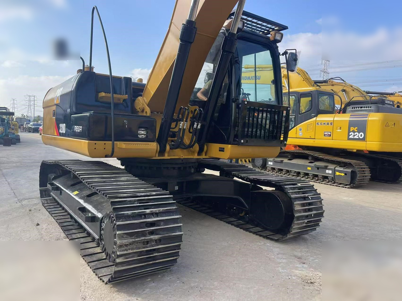 CATERPILLAR 320D - Excavadora de cadenas: foto 3 CATERPILLAR 320D - Excavadora de cadenas: foto 3