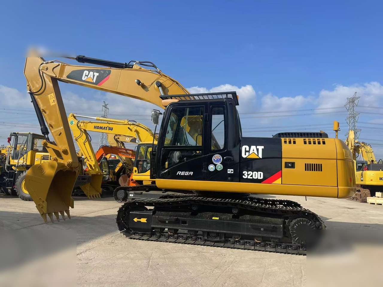 CATERPILLAR 320D - Excavadora de cadenas: foto 1 CATERPILLAR 320D - Excavadora de cadenas: foto 1