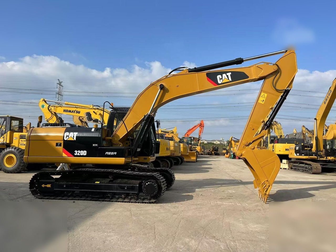 CATERPILLAR 320D - Excavadora de cadenas: foto 1 CATERPILLAR 320D - Excavadora de cadenas: foto 1