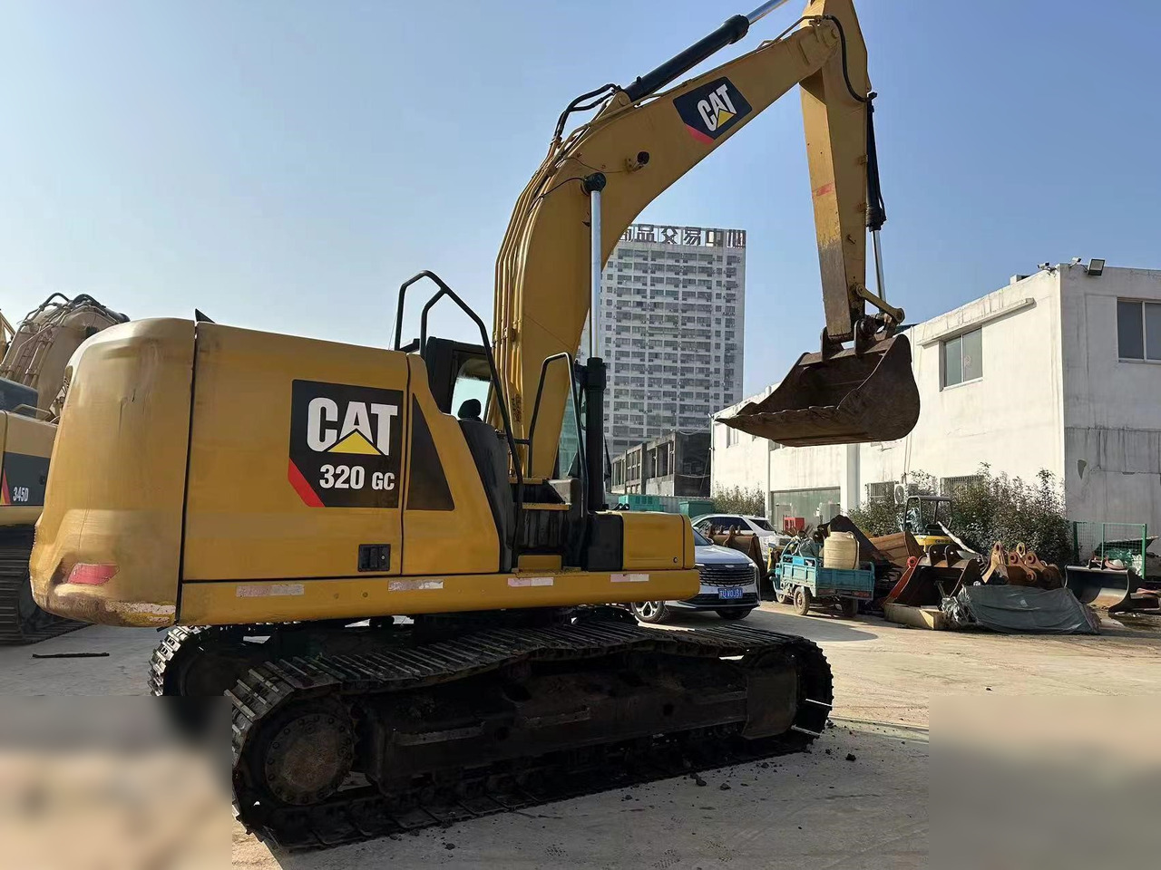 CATERPILLAR 320GC - Excavadora de cadenas: foto 1 CATERPILLAR 320GC - Excavadora de cadenas: foto 1