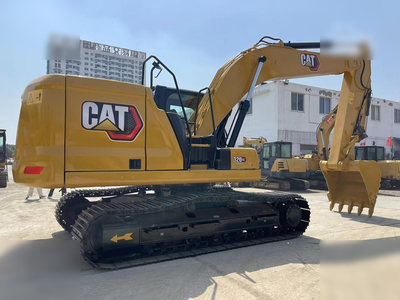 CATERPILLAR 320GC - Excavadora de cadenas: foto 2 CATERPILLAR 320GC - Excavadora de cadenas: foto 2