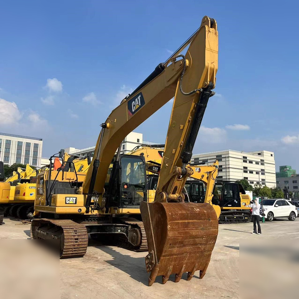 CATERPILLAR 320GC - Excavadora de cadenas: foto 2 CATERPILLAR 320GC - Excavadora de cadenas: foto 2