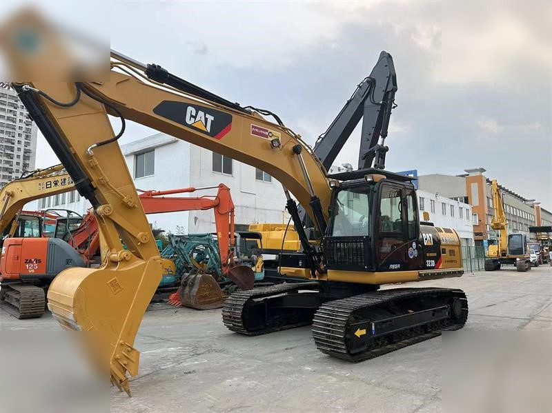 CATERPILLAR 323D - Excavadora de cadenas: foto 4 CATERPILLAR 323D - Excavadora de cadenas: foto 4