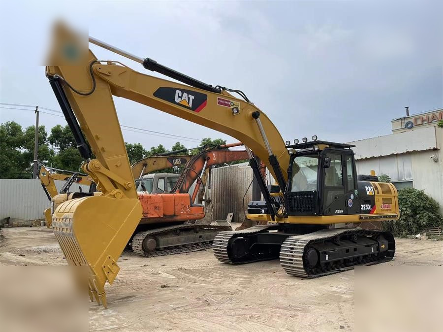 CATERPILLAR 325DL - Excavadora de cadenas: foto 3 CATERPILLAR 325DL - Excavadora de cadenas: foto 3