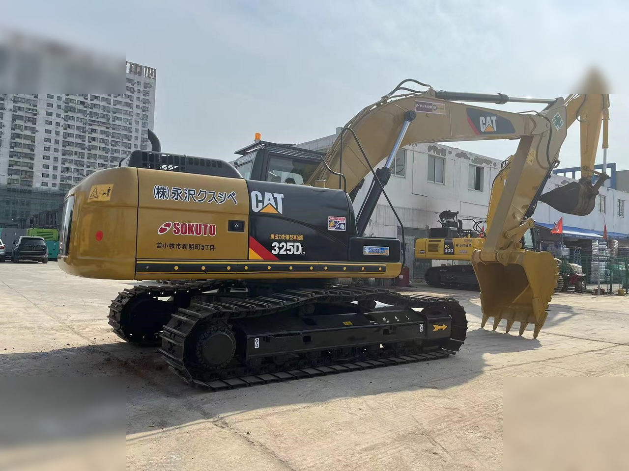 CATERPILLAR 325DL - Excavadora de cadenas: foto 2 CATERPILLAR 325DL - Excavadora de cadenas: foto 2