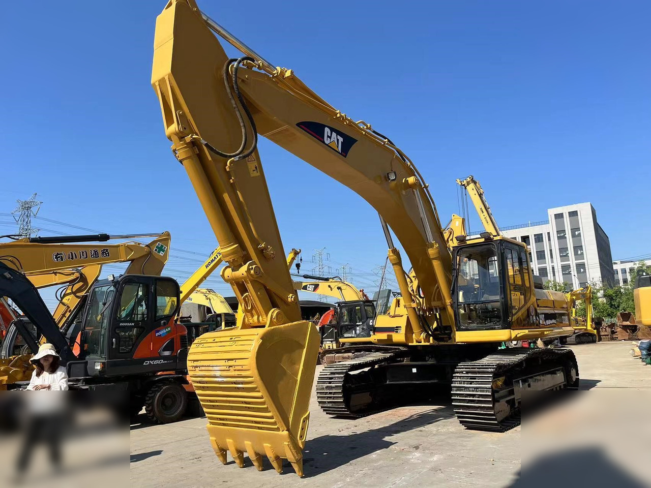 CATERPILLAR 330BL - Excavadora de cadenas: foto 4 CATERPILLAR 330BL - Excavadora de cadenas: foto 4