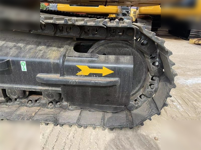 Excavadora de cadenas CATERPILLAR 330D2: foto 12