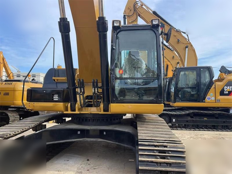 Excavadora de cadenas CATERPILLAR 330D2: foto 6