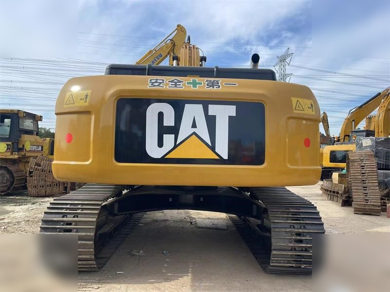 CATERPILLAR 330D2 - Excavadora de cadenas: foto 3 CATERPILLAR 330D2 - Excavadora de cadenas: foto 3