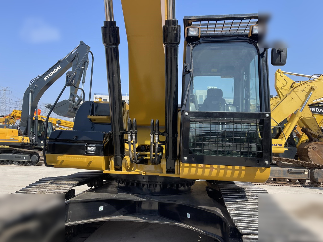 CATERPILLAR 330DL - Excavadora de cadenas: foto 2 CATERPILLAR 330DL - Excavadora de cadenas: foto 2