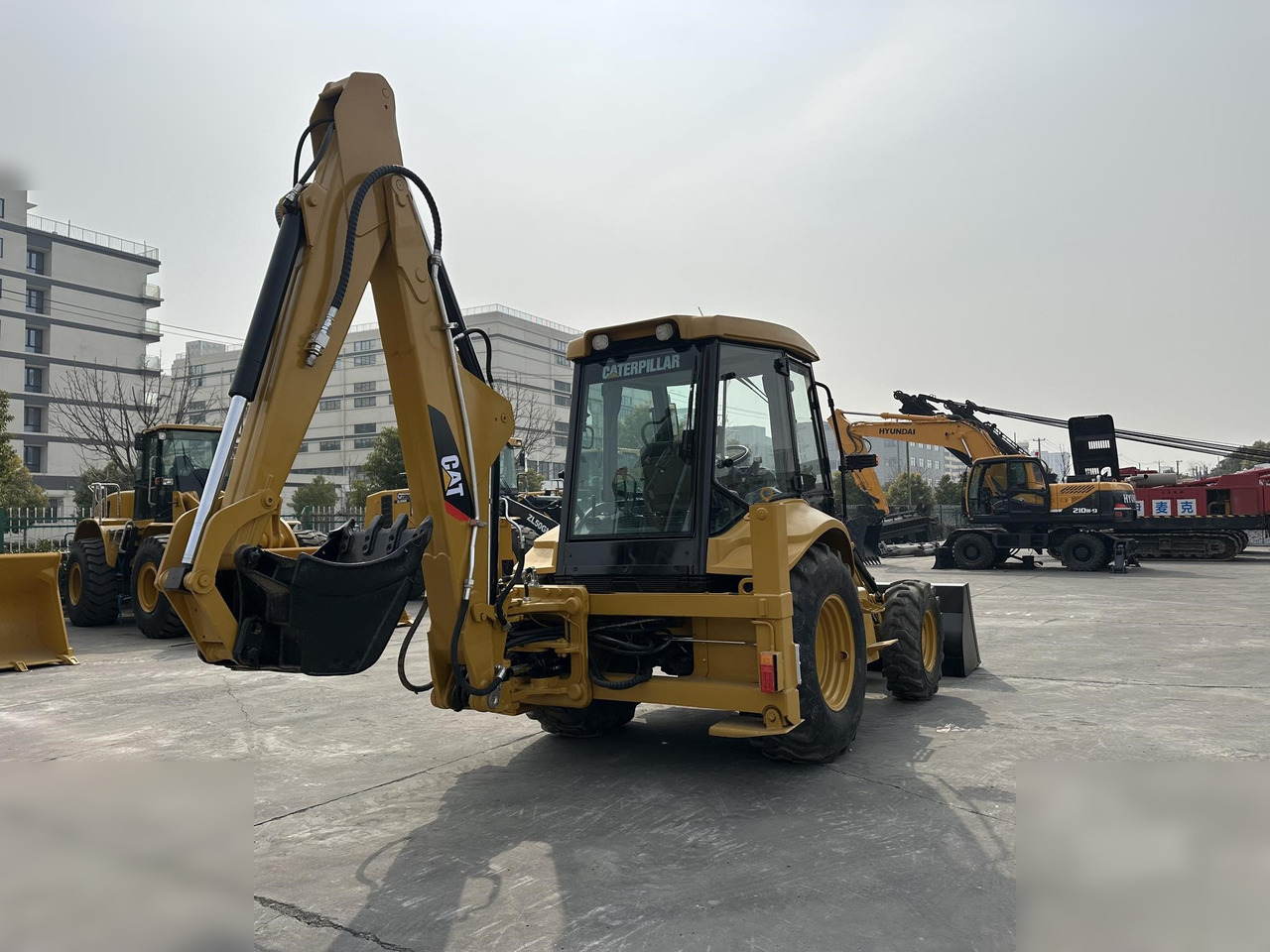CATERPILLAR 420F - Retroexcavadora: foto 4 CATERPILLAR 420F - Retroexcavadora: foto 4