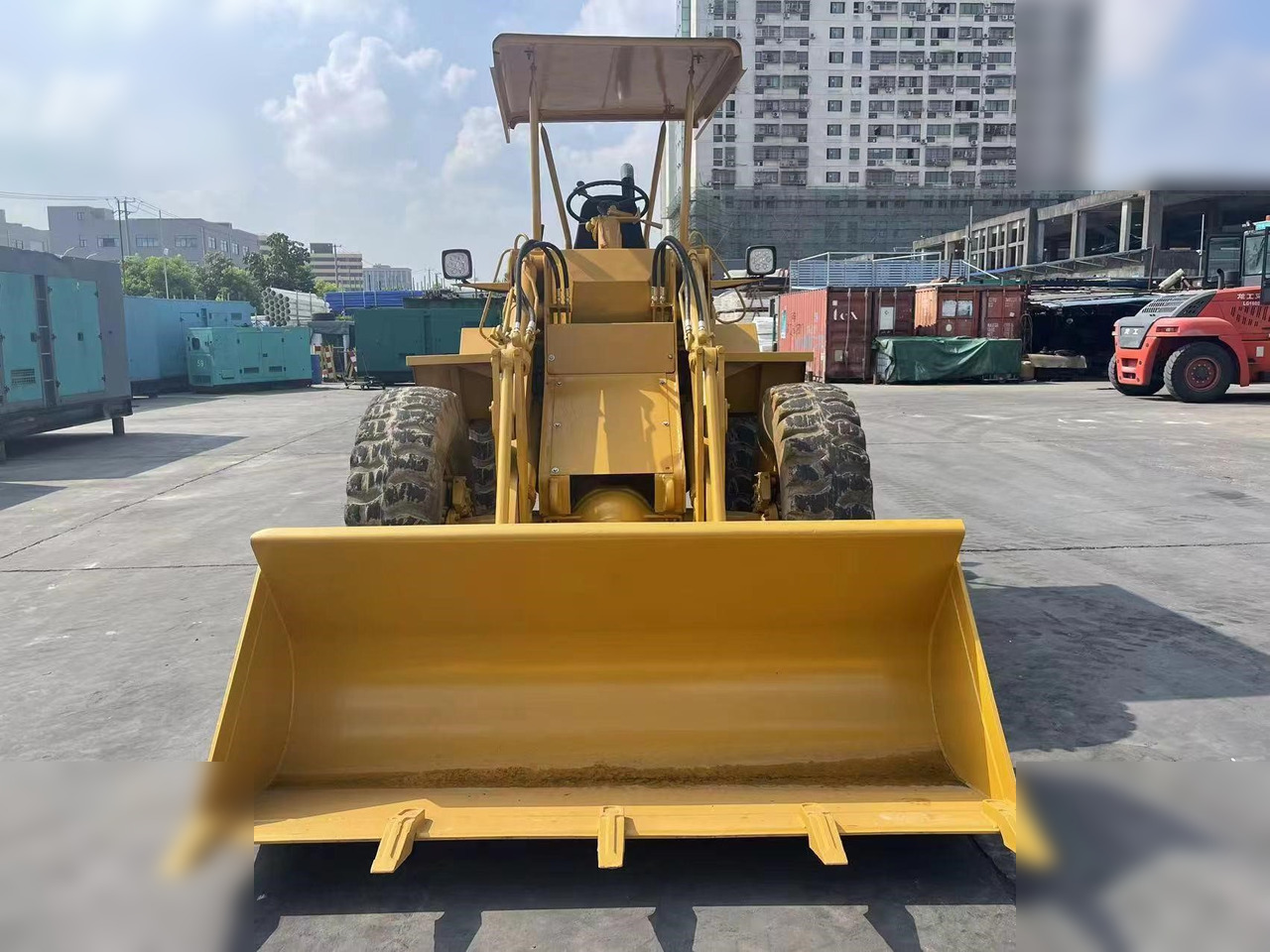 Cargadora de ruedas CATERPILLAR 910: foto 8