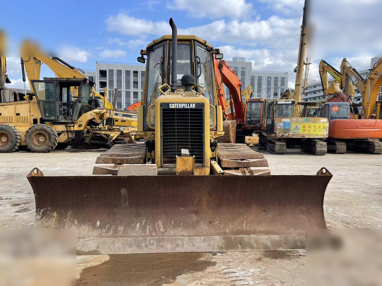 CATERPILLAR D3G - Bulldozer: foto 3 CATERPILLAR D3G - Bulldozer: foto 3