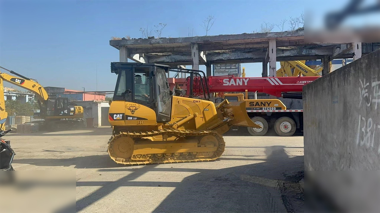 CATERPILLAR D5K LGP - Bulldozer: foto 1 CATERPILLAR D5K LGP - Bulldozer: foto 1