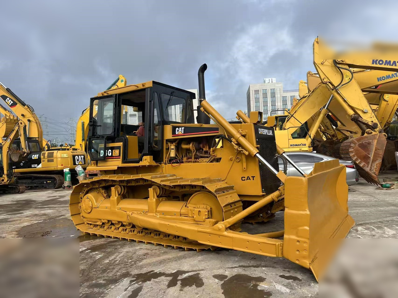 CATERPILLAR D6G - Bulldozer: foto 2 CATERPILLAR D6G - Bulldozer: foto 2