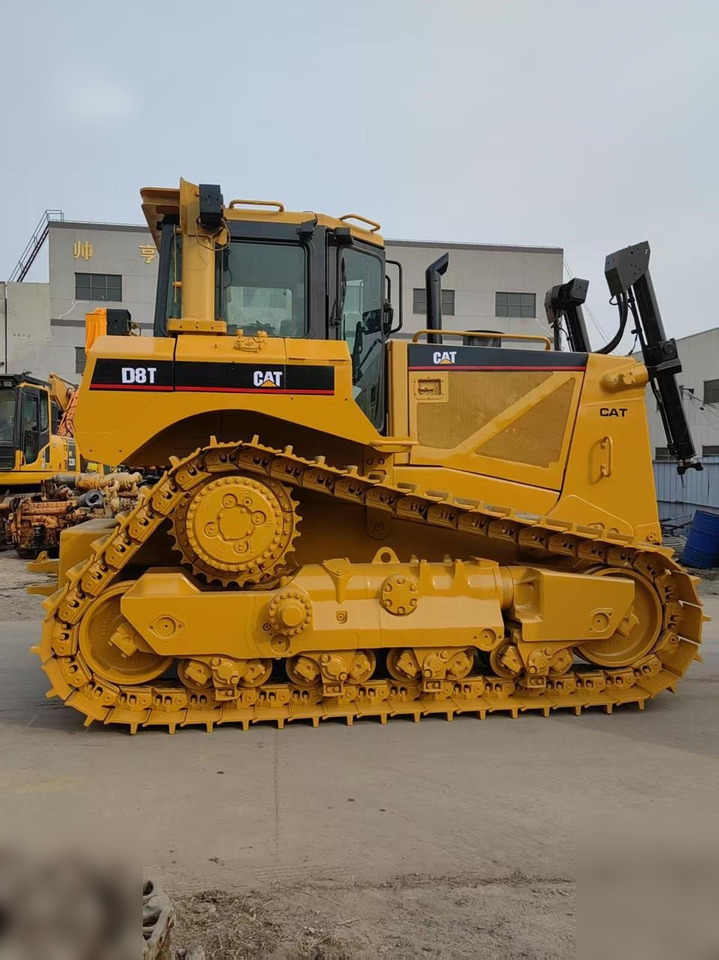 CATERPILLAR D8T - Bulldozer: foto 1 CATERPILLAR D8T - Bulldozer: foto 1