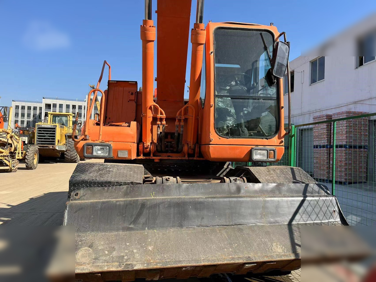 DOOSAN DH210W-7 - Excavadora de ruedas: foto 3 DOOSAN DH210W-7 - Excavadora de ruedas: foto 3
